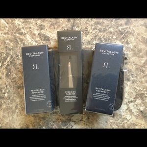 Revitalash eyelash conditioner